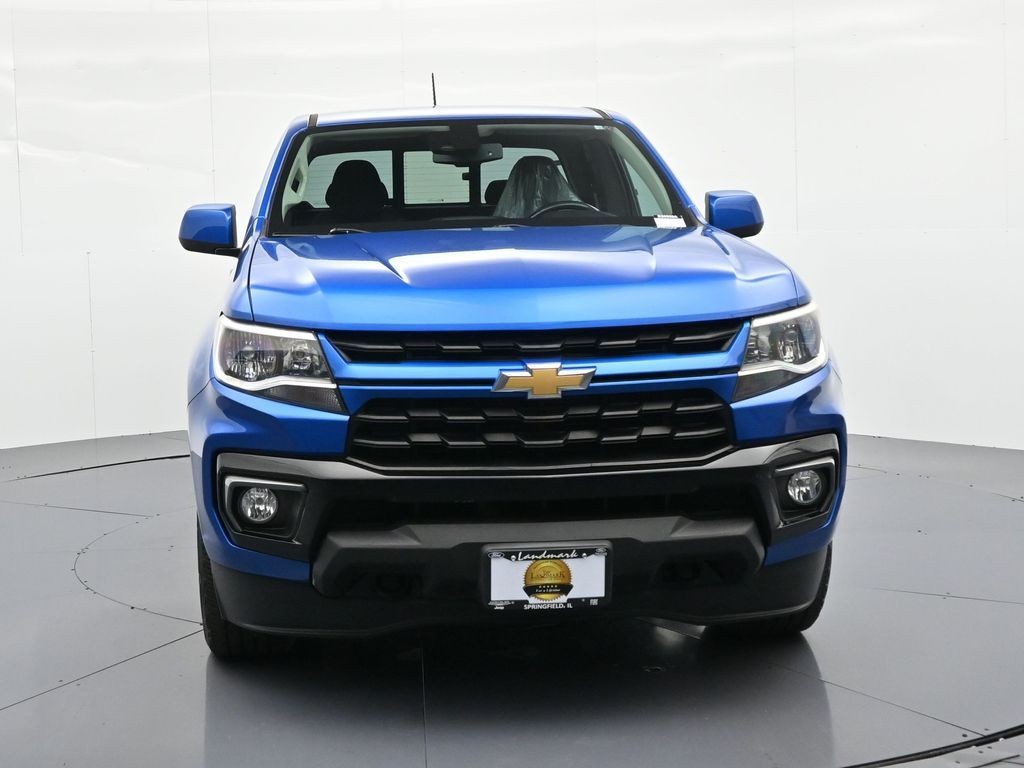 Chevrolet Colorado Vehicle Full-screen Gallery Image 3