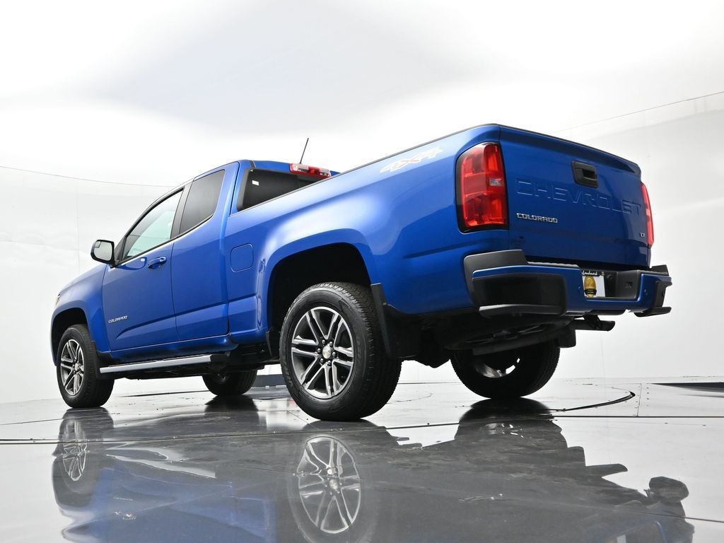 Chevrolet Colorado Vehicle Full-screen Gallery Image 26