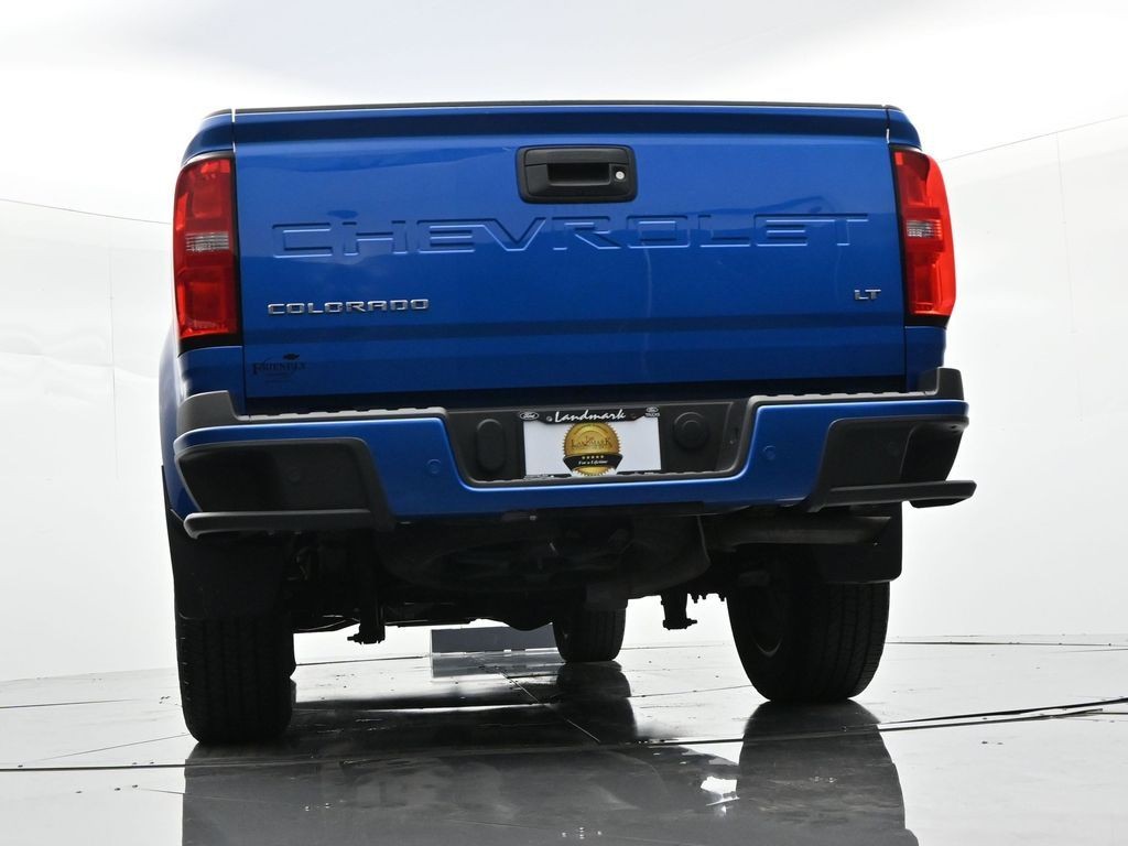 Chevrolet Colorado Vehicle Full-screen Gallery Image 27