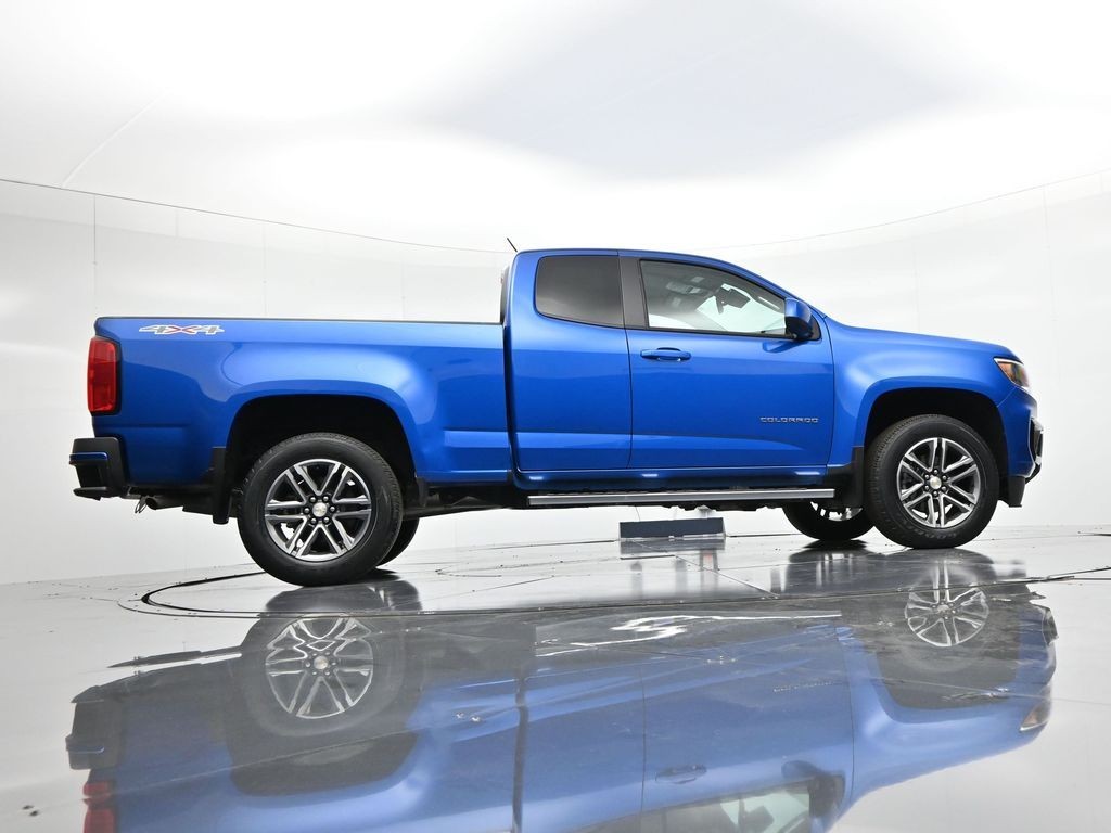 Chevrolet Colorado Vehicle Full-screen Gallery Image 29