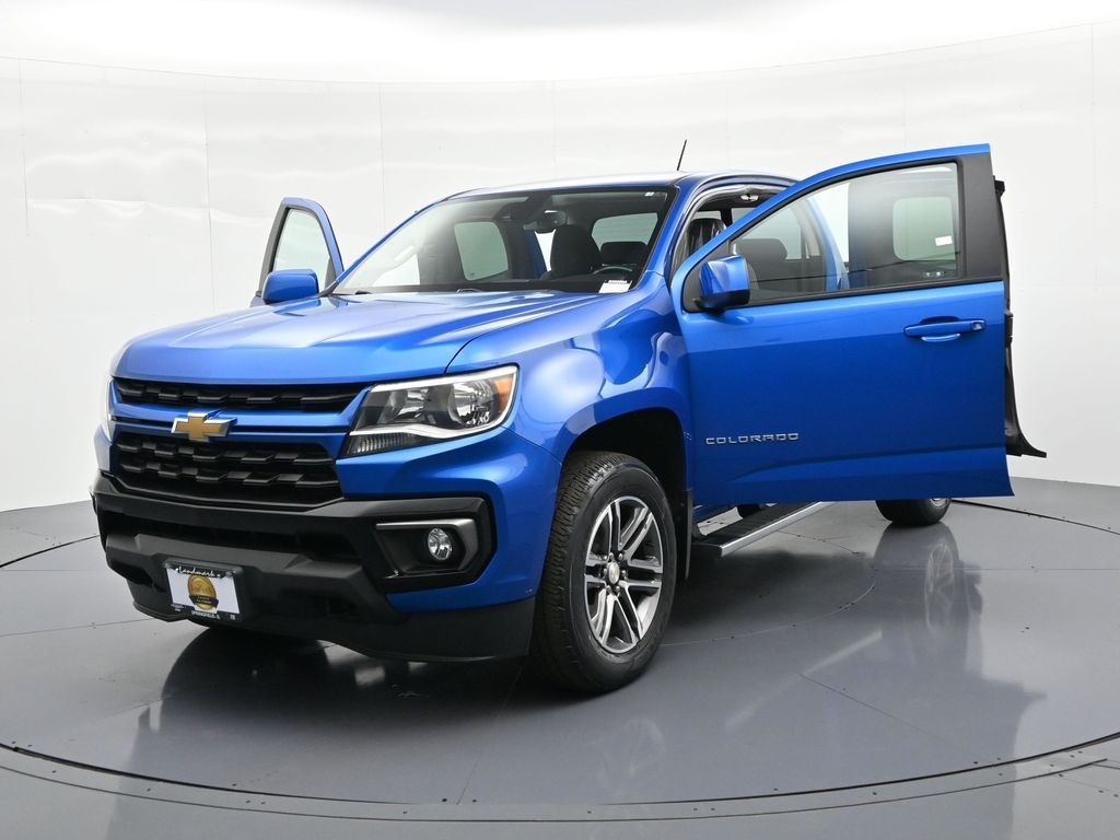 Chevrolet Colorado Vehicle Full-screen Gallery Image 32