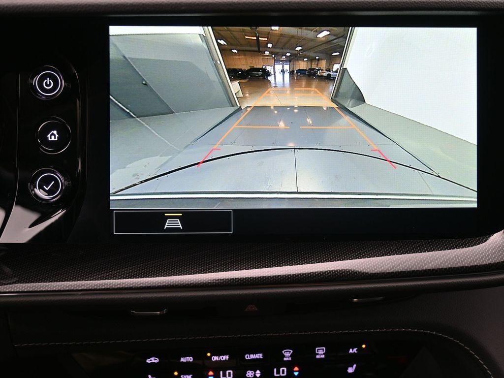 Buick Envision Vehicle Full-screen Gallery Image 12