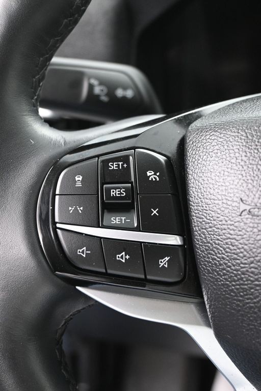 Ford Explorer Vehicle Full-screen Gallery Image 20