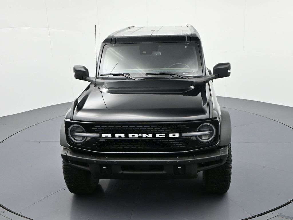 Ford Bronco Vehicle Full-screen Gallery Image 26