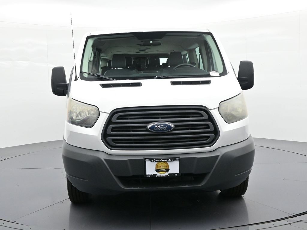 Ford Transit Wagon Vehicle Full-screen Gallery Image 3