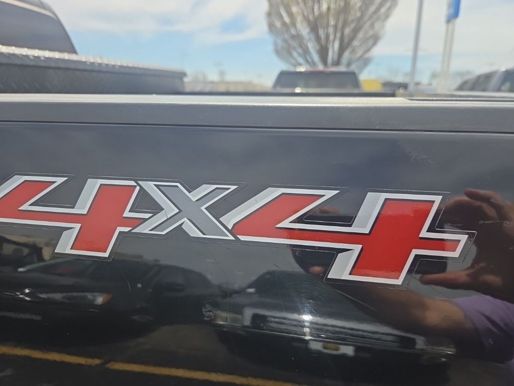 Chevrolet Colorado Vehicle Full-screen Gallery Image 4