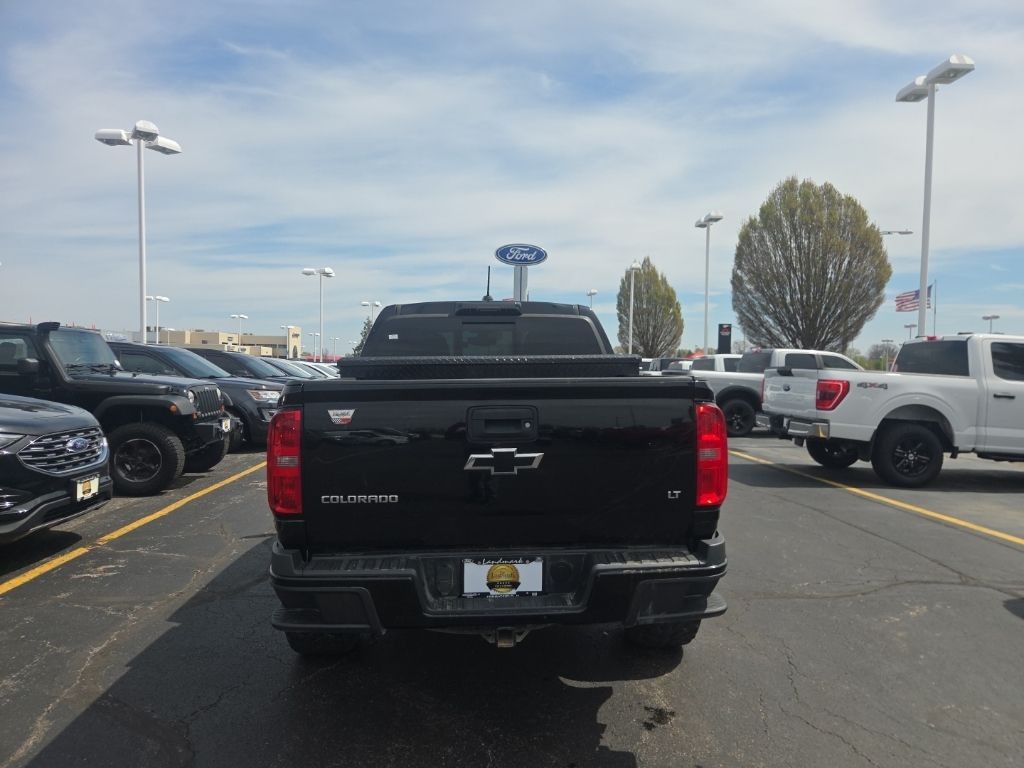 Chevrolet Colorado Vehicle Full-screen Gallery Image 5