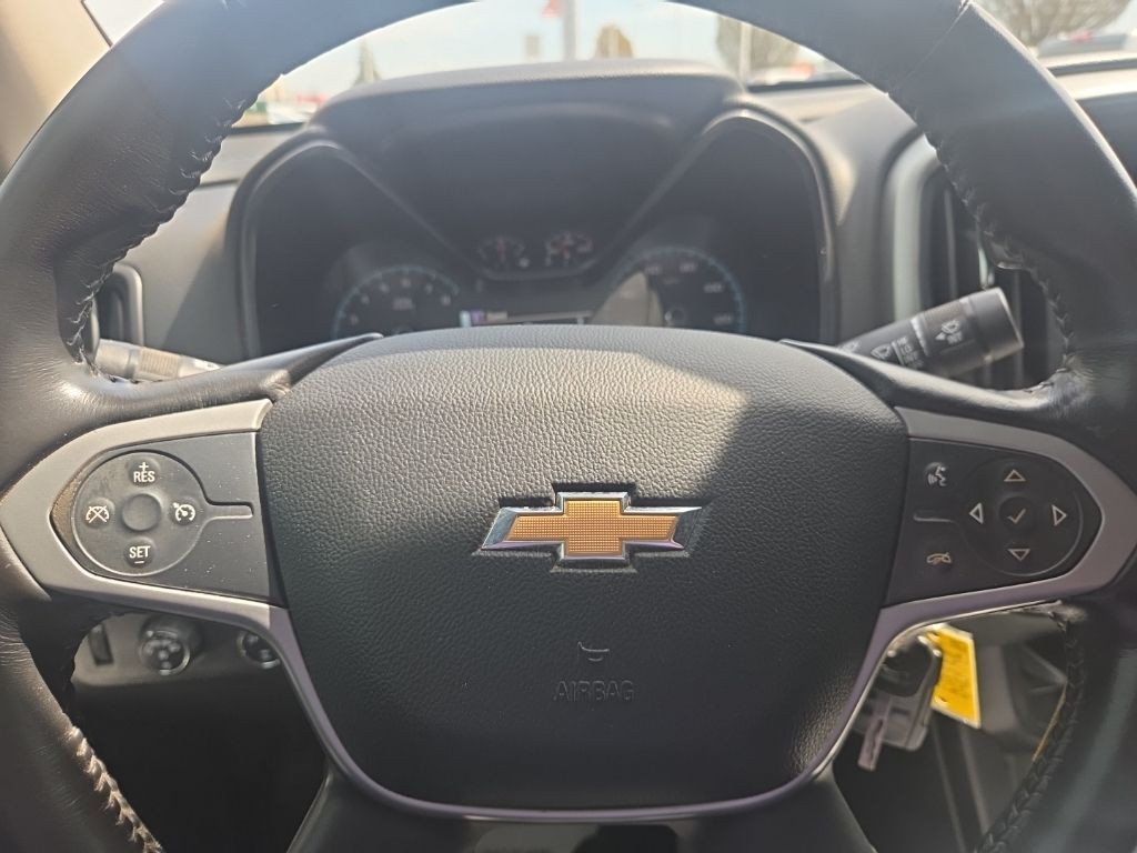 Chevrolet Colorado Vehicle Full-screen Gallery Image 11