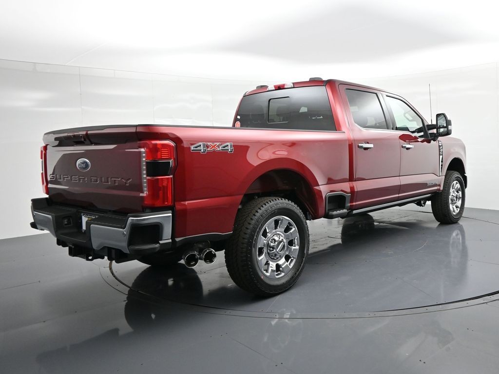 Ford F-250SD Vehicle Full-screen Gallery Image 6