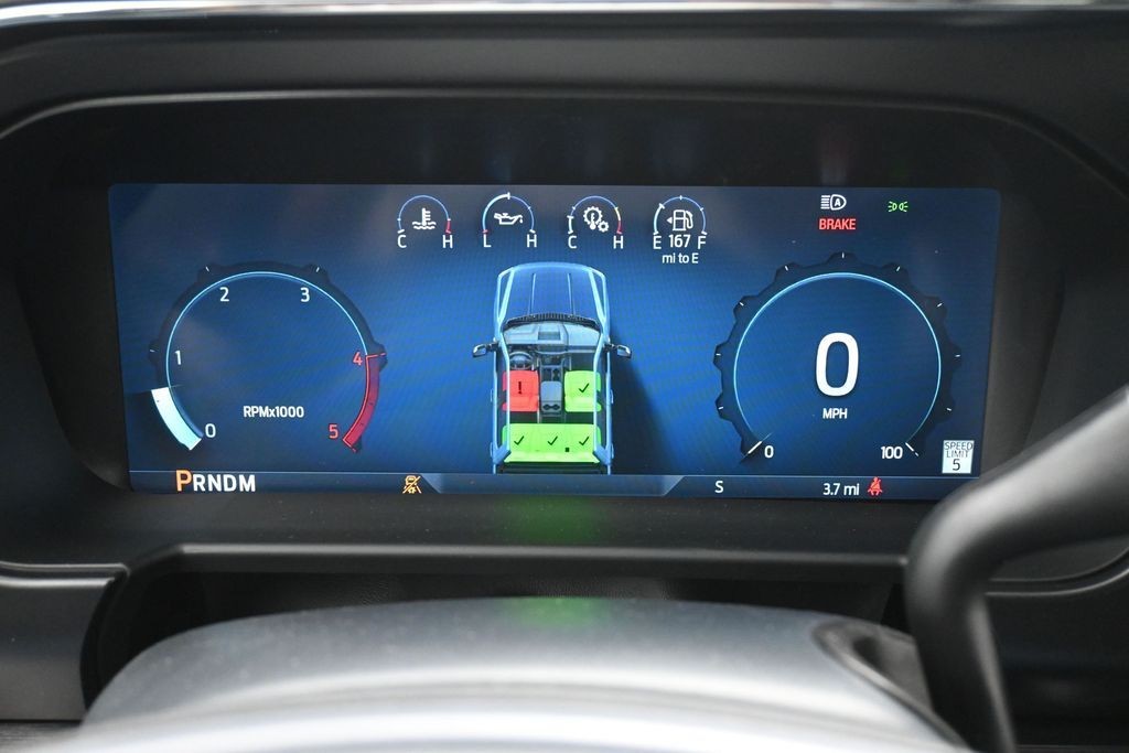 Ford F-250SD Vehicle Full-screen Gallery Image 10