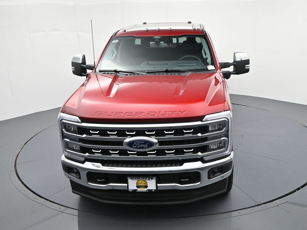 Ford F-250SD Vehicle Full-screen Gallery Image 31