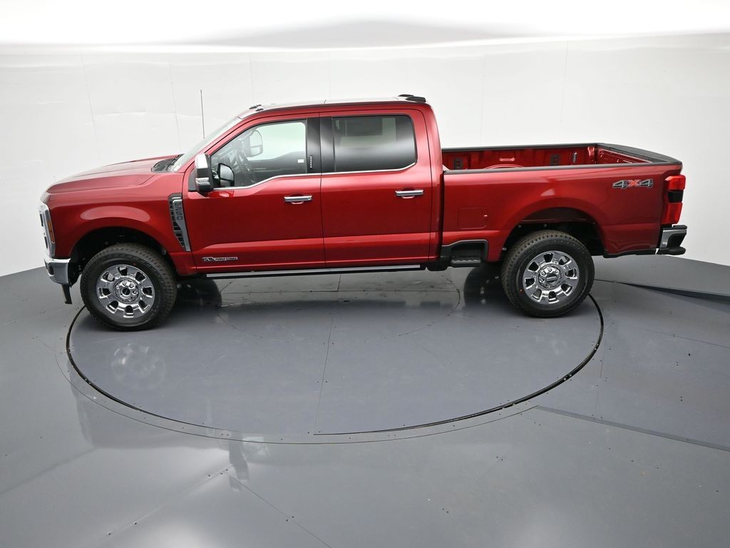 Ford F-250SD Vehicle Full-screen Gallery Image 33
