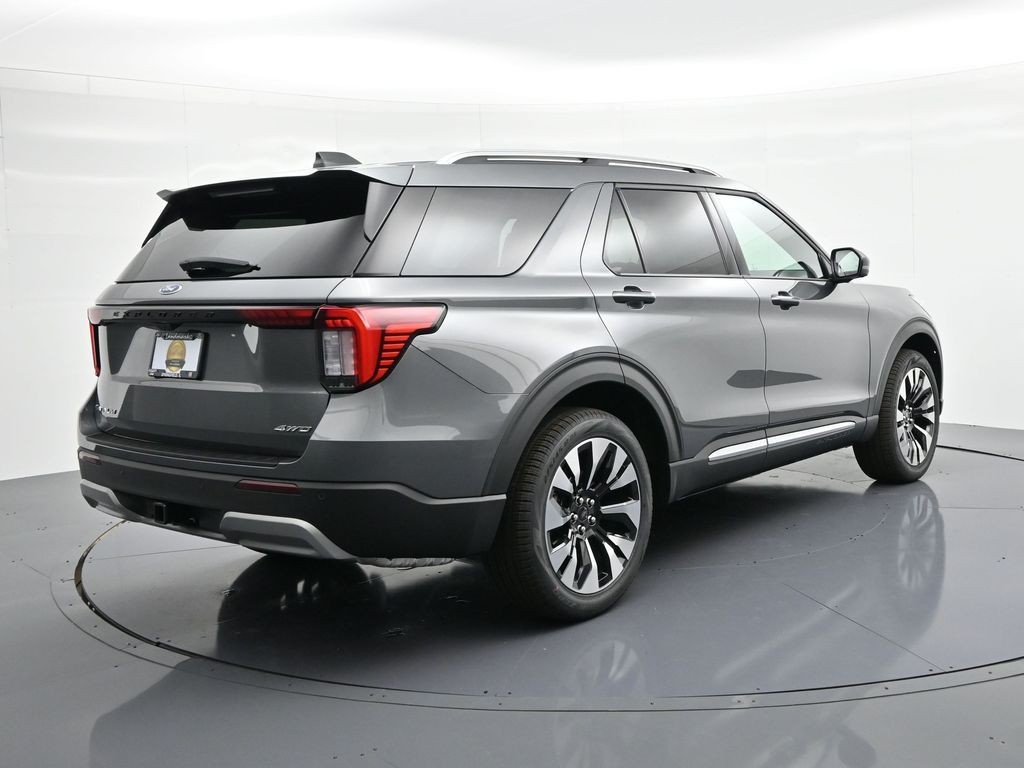 Ford Explorer Vehicle Full-screen Gallery Image 6