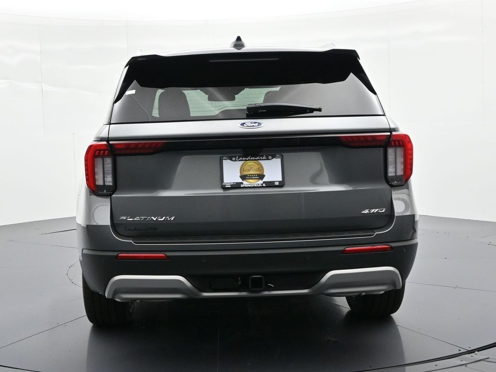 Ford Explorer Vehicle Full-screen Gallery Image 7