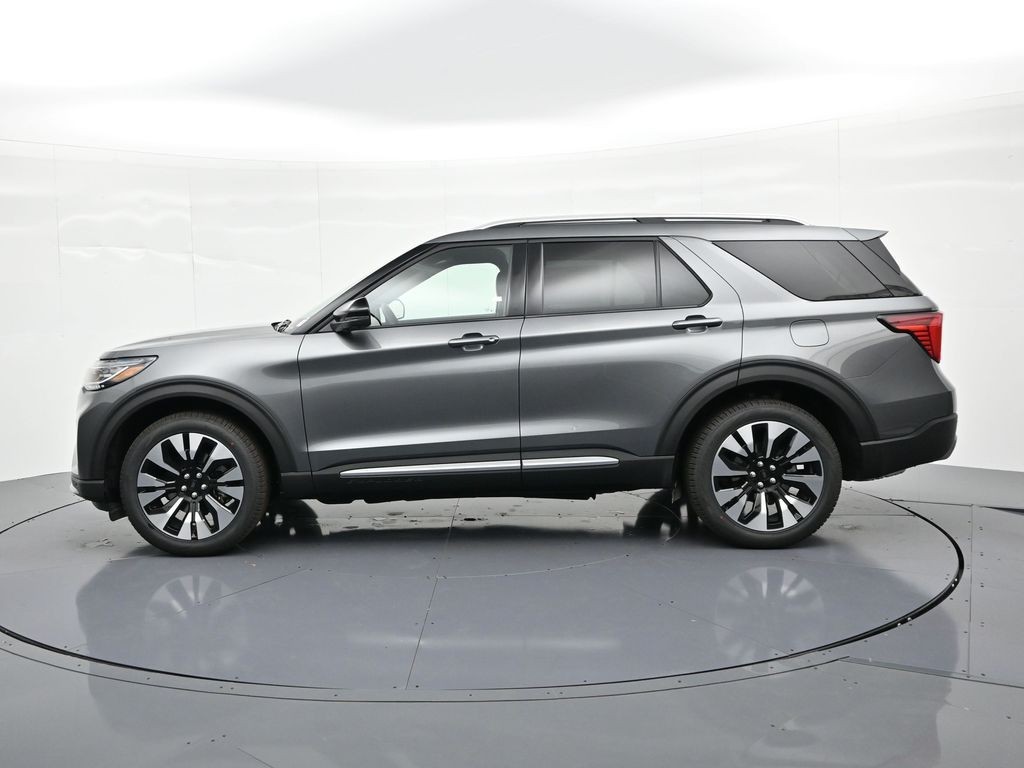 Ford Explorer Vehicle Full-screen Gallery Image 9