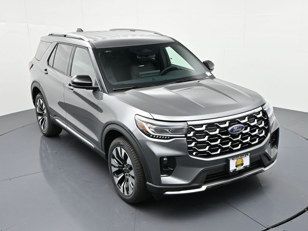 Ford Explorer Vehicle Full-screen Gallery Image 23