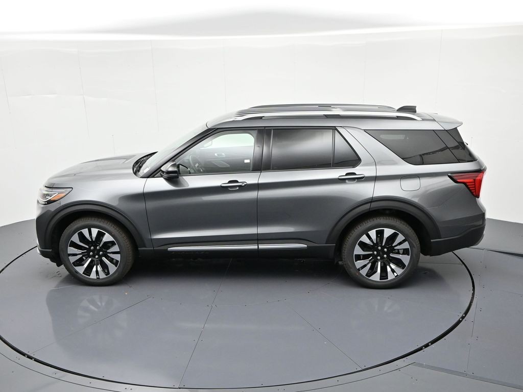 Ford Explorer Vehicle Full-screen Gallery Image 26