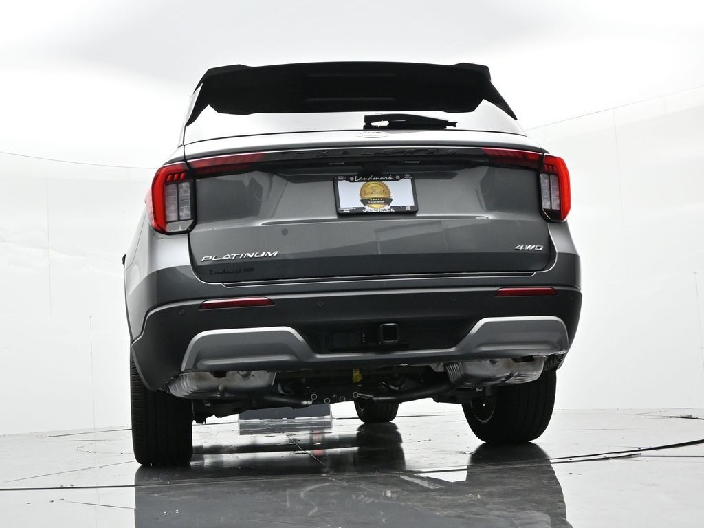 Ford Explorer Vehicle Full-screen Gallery Image 28