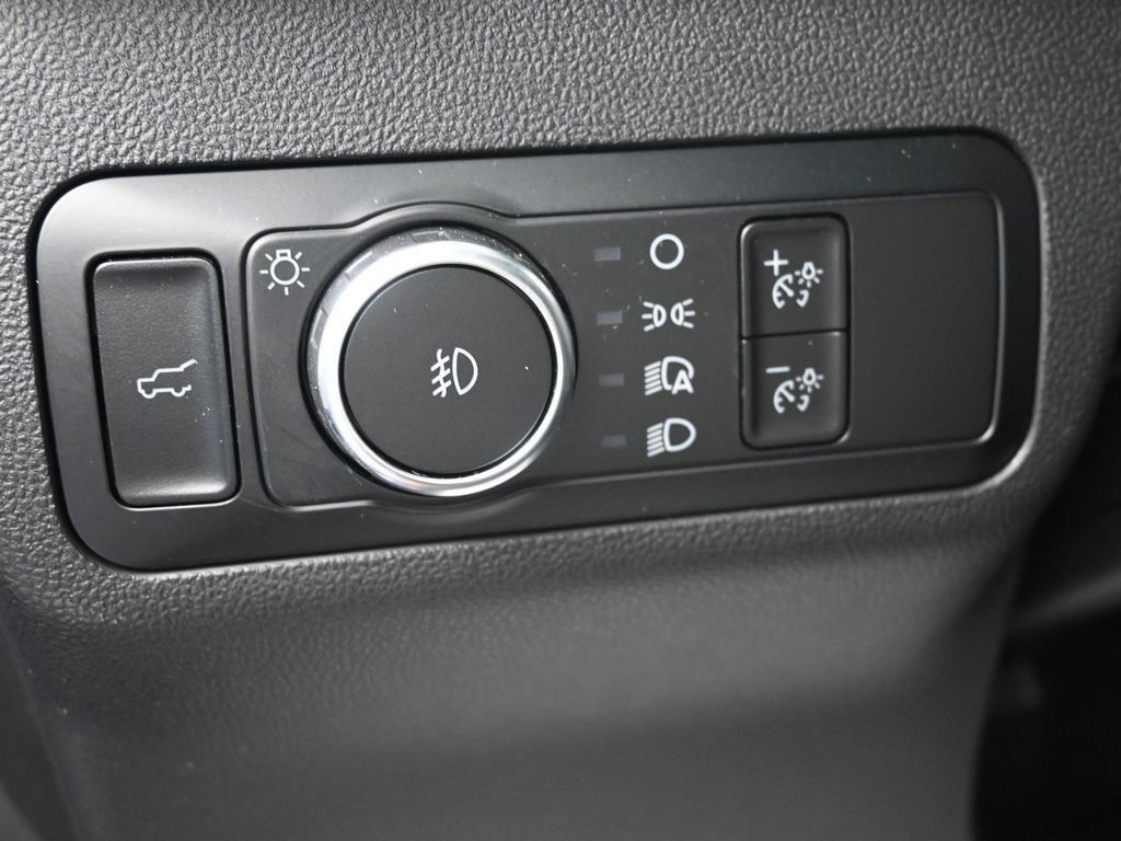 Ford Bronco Sport Vehicle Full-screen Gallery Image 21