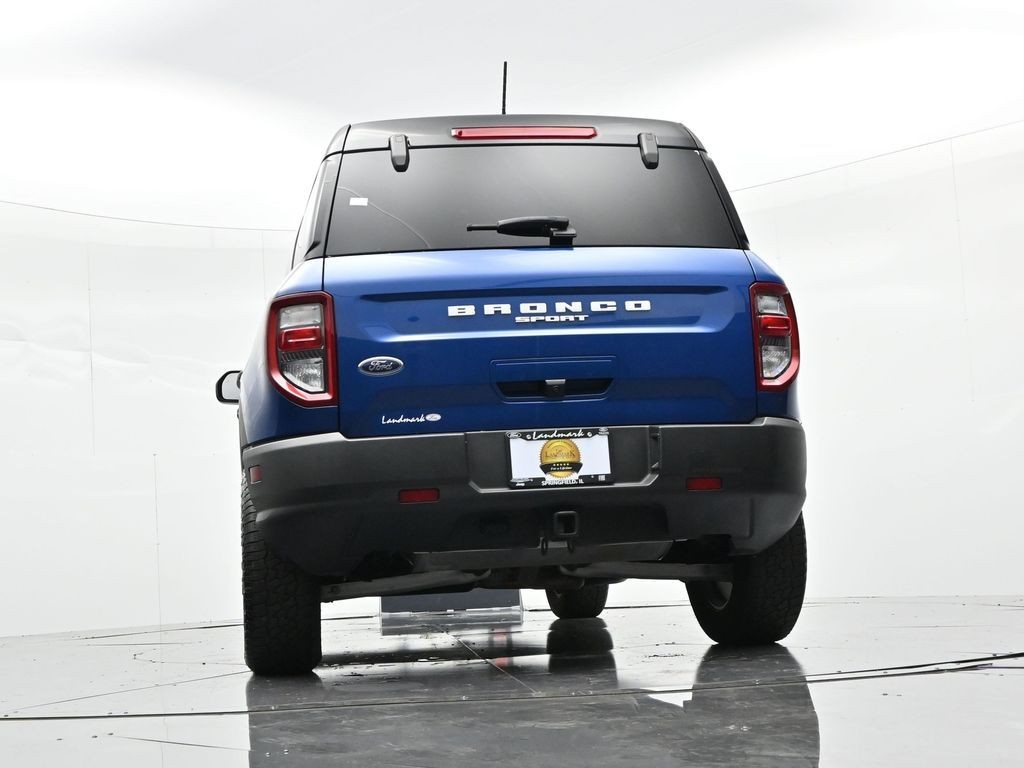 Ford Bronco Sport Vehicle Full-screen Gallery Image 30