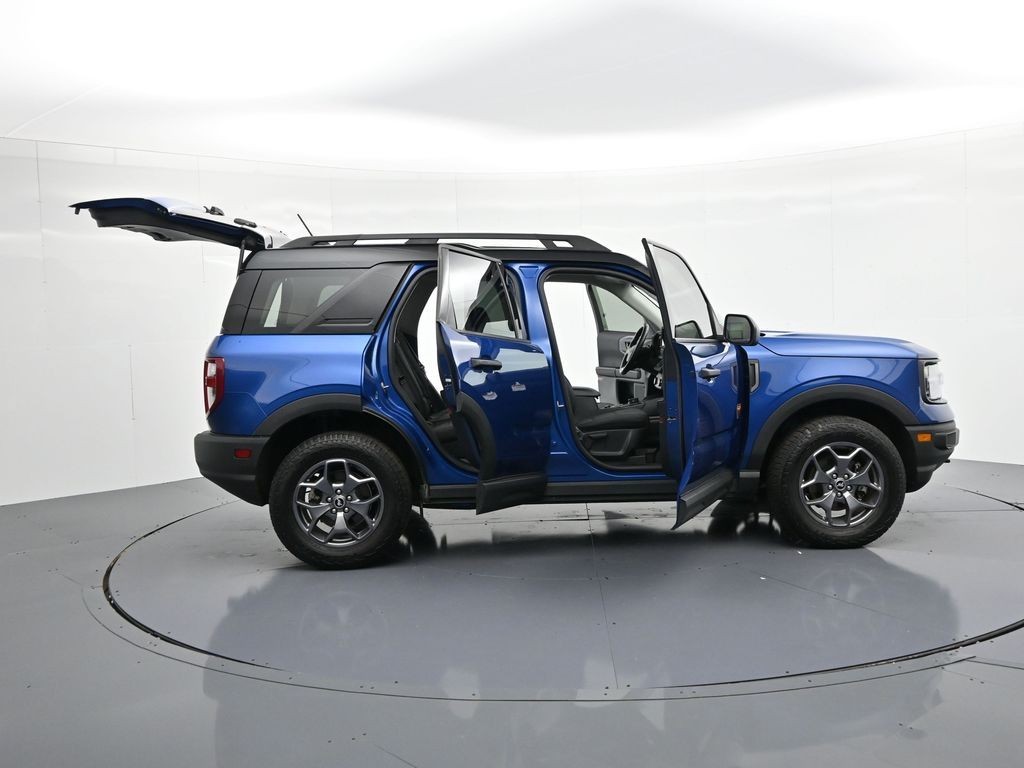 Ford Bronco Sport Vehicle Full-screen Gallery Image 33