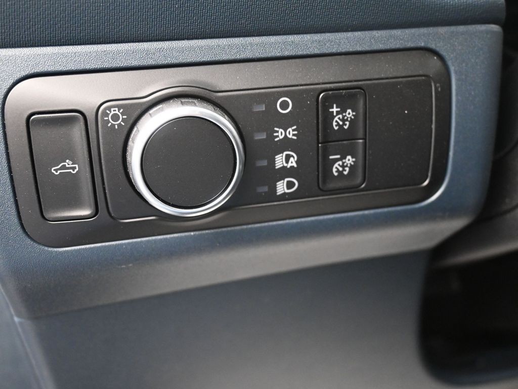 Ford Maverick Vehicle Full-screen Gallery Image 20