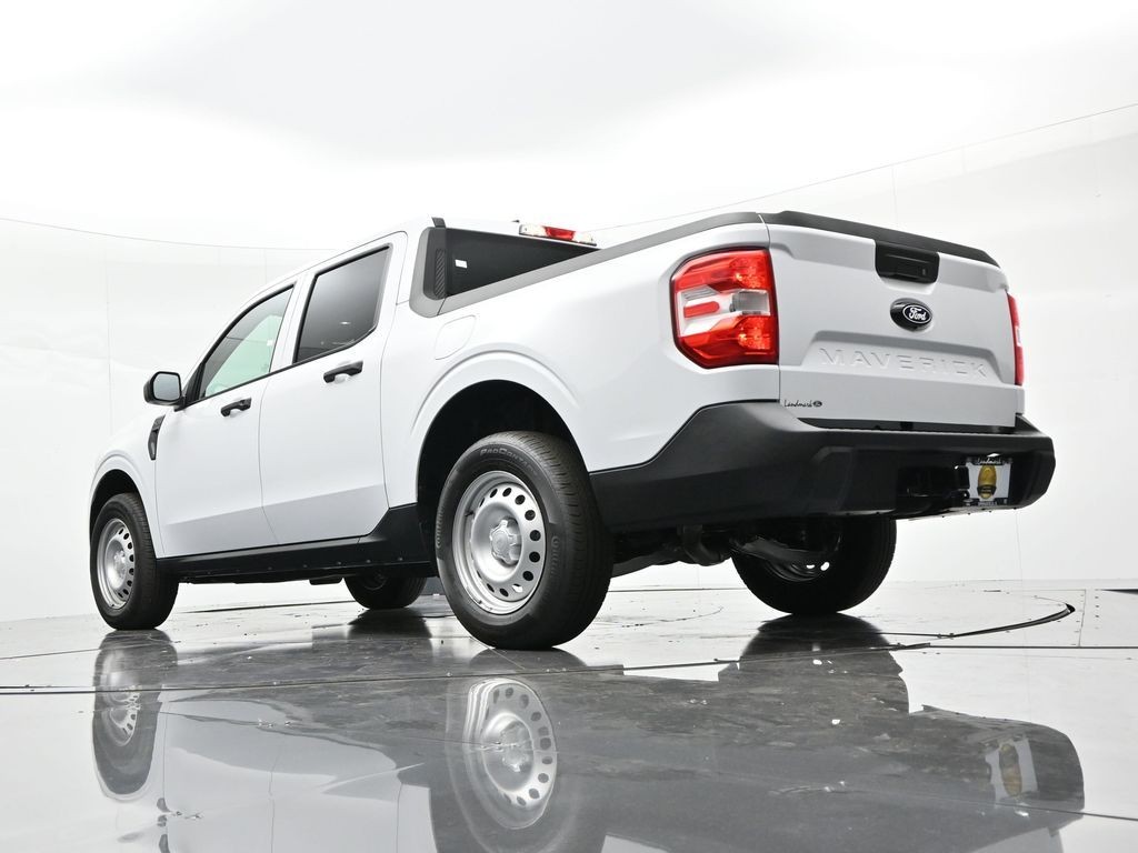 Ford Maverick Vehicle Full-screen Gallery Image 28