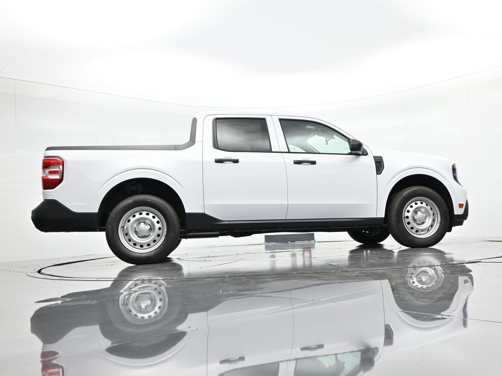 Ford Maverick Vehicle Full-screen Gallery Image 31