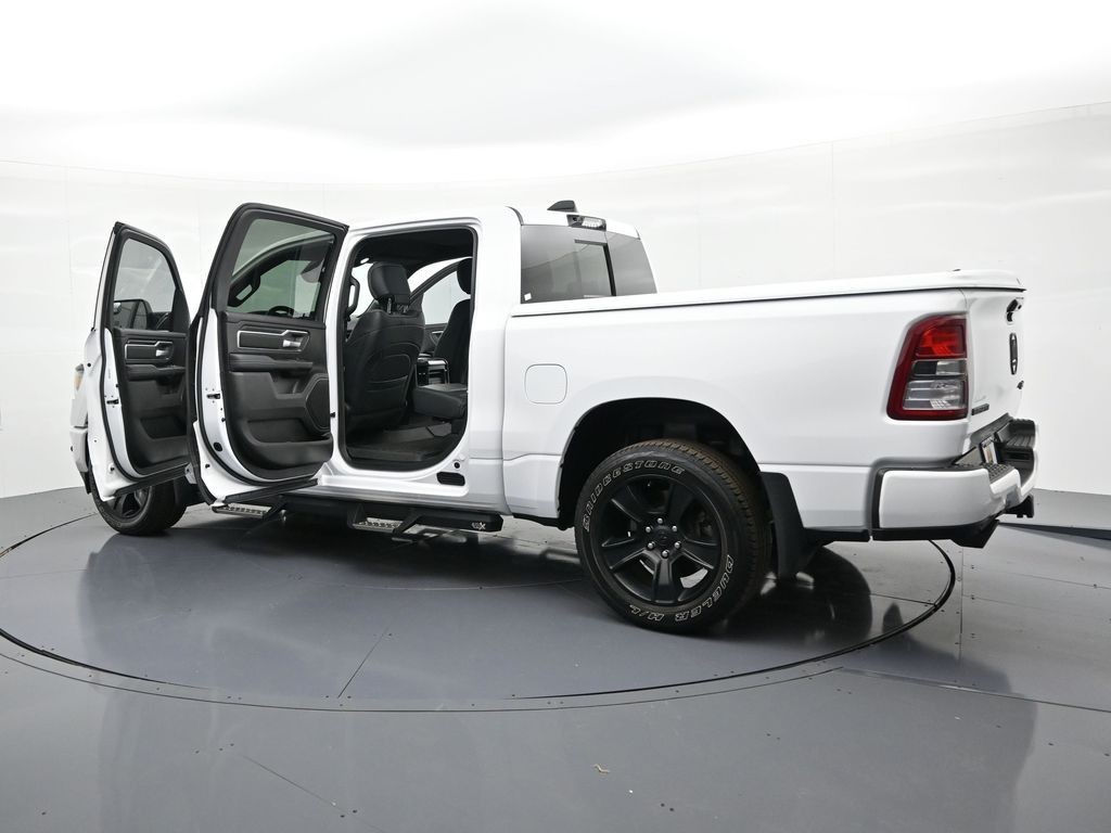 Ram 1500 Vehicle Full-screen Gallery Image 35