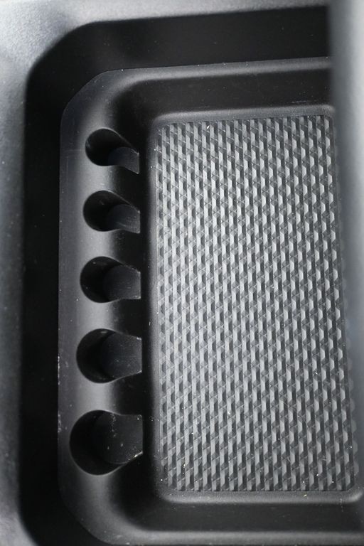 Ram 1500 Vehicle Full-screen Gallery Image 16