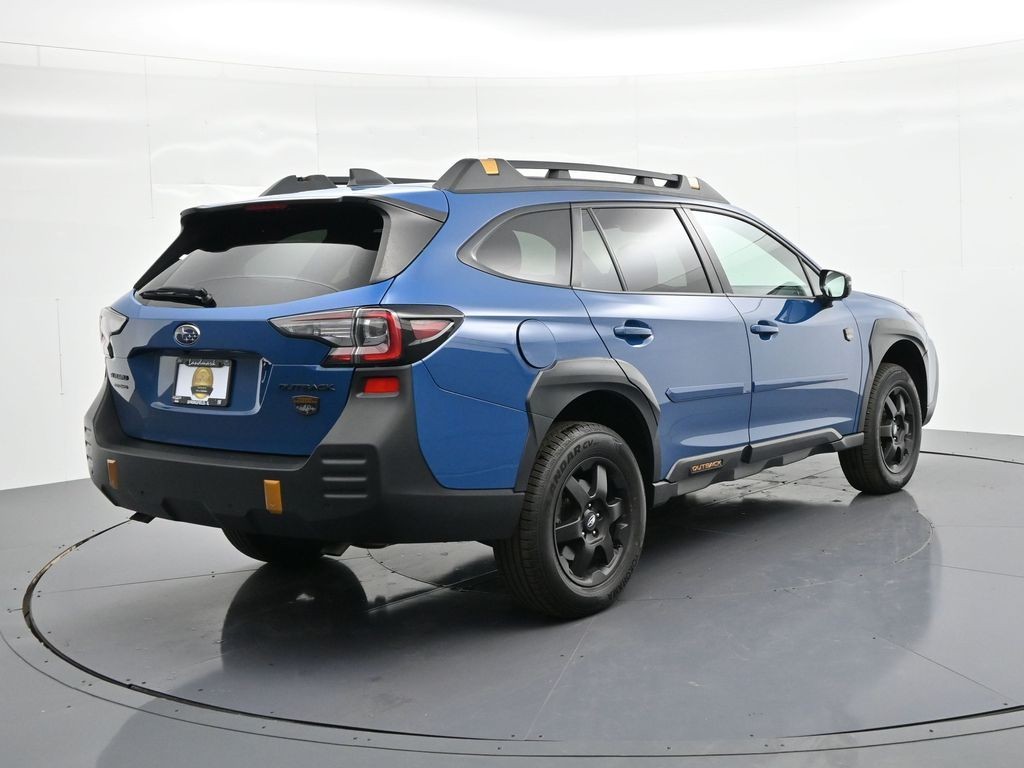 Subaru Outback Vehicle Full-screen Gallery Image 6