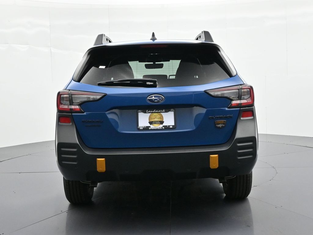 Subaru Outback Vehicle Full-screen Gallery Image 7