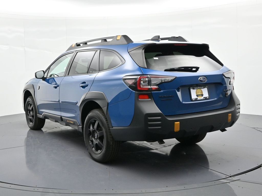 Subaru Outback Vehicle Full-screen Gallery Image 8