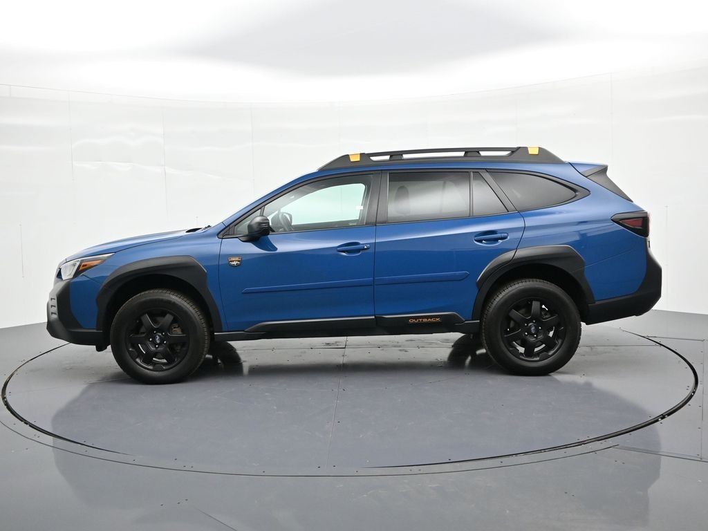 Subaru Outback Vehicle Full-screen Gallery Image 9