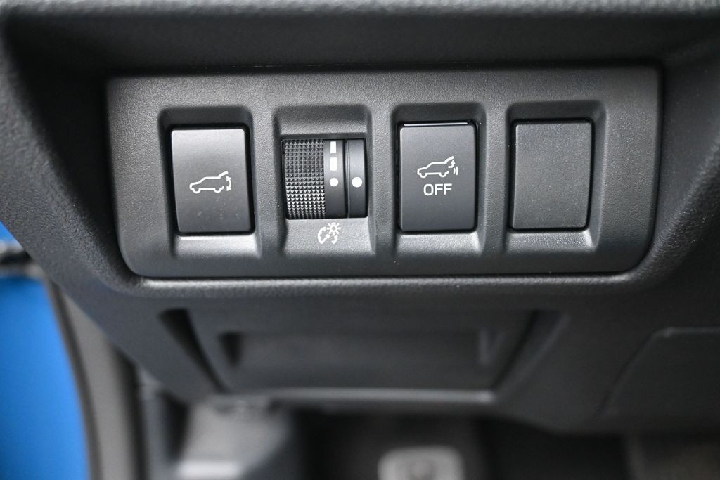 Subaru Outback Vehicle Full-screen Gallery Image 19