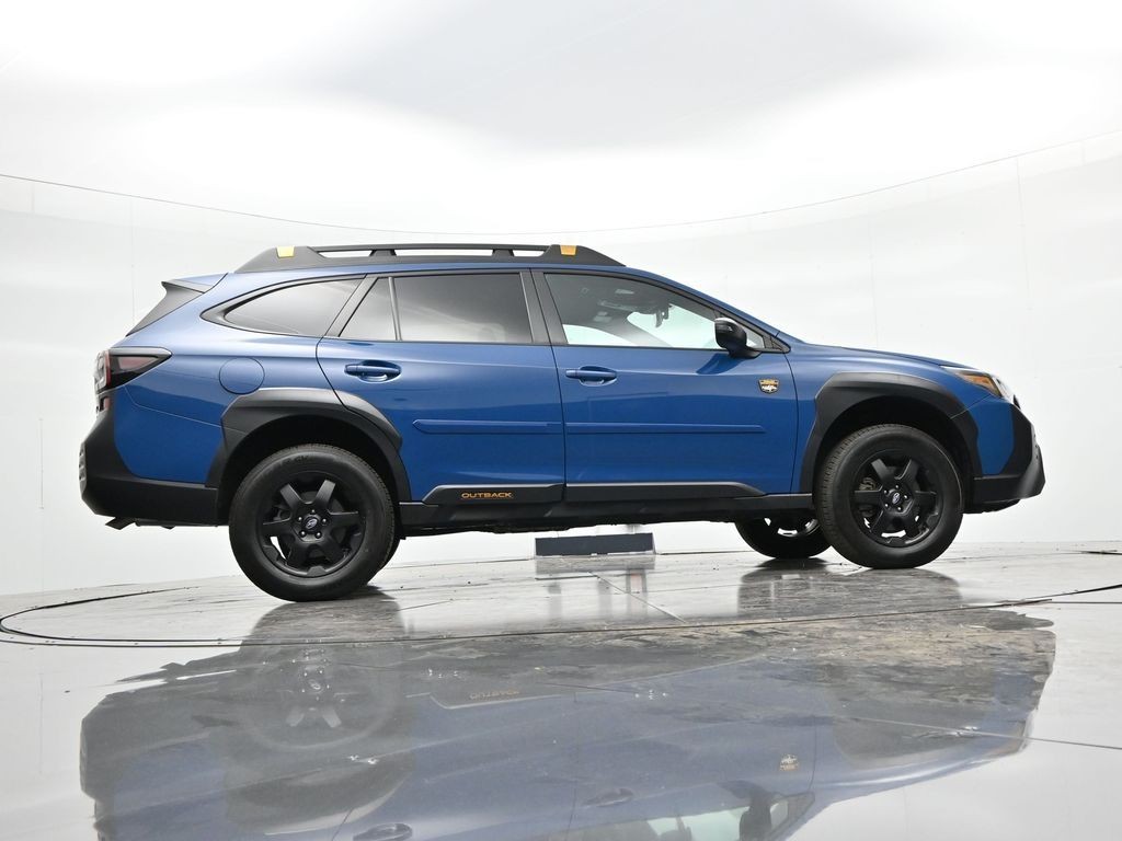 Subaru Outback Vehicle Full-screen Gallery Image 28