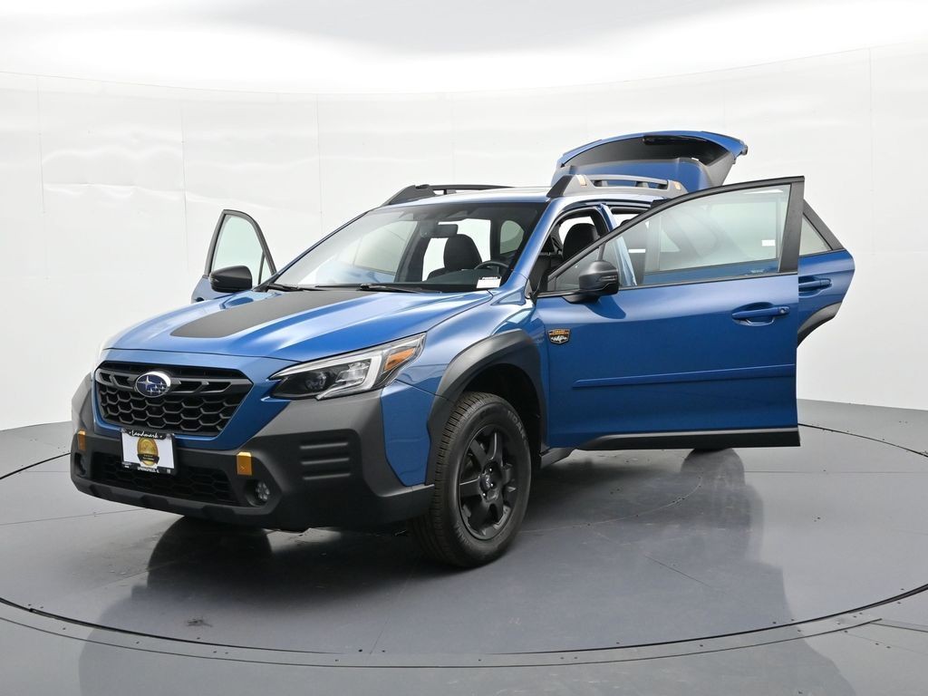 Subaru Outback Vehicle Full-screen Gallery Image 31