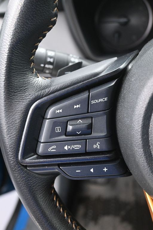 Subaru Outback Vehicle Full-screen Gallery Image 18