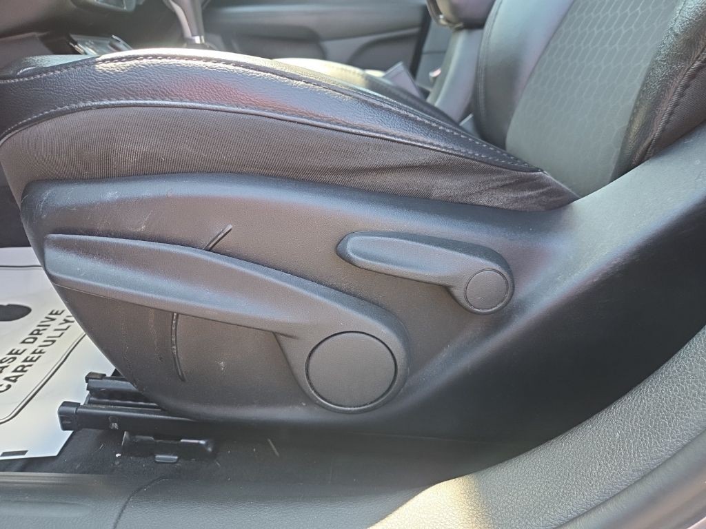 Jeep Compass Vehicle Full-screen Gallery Image 2