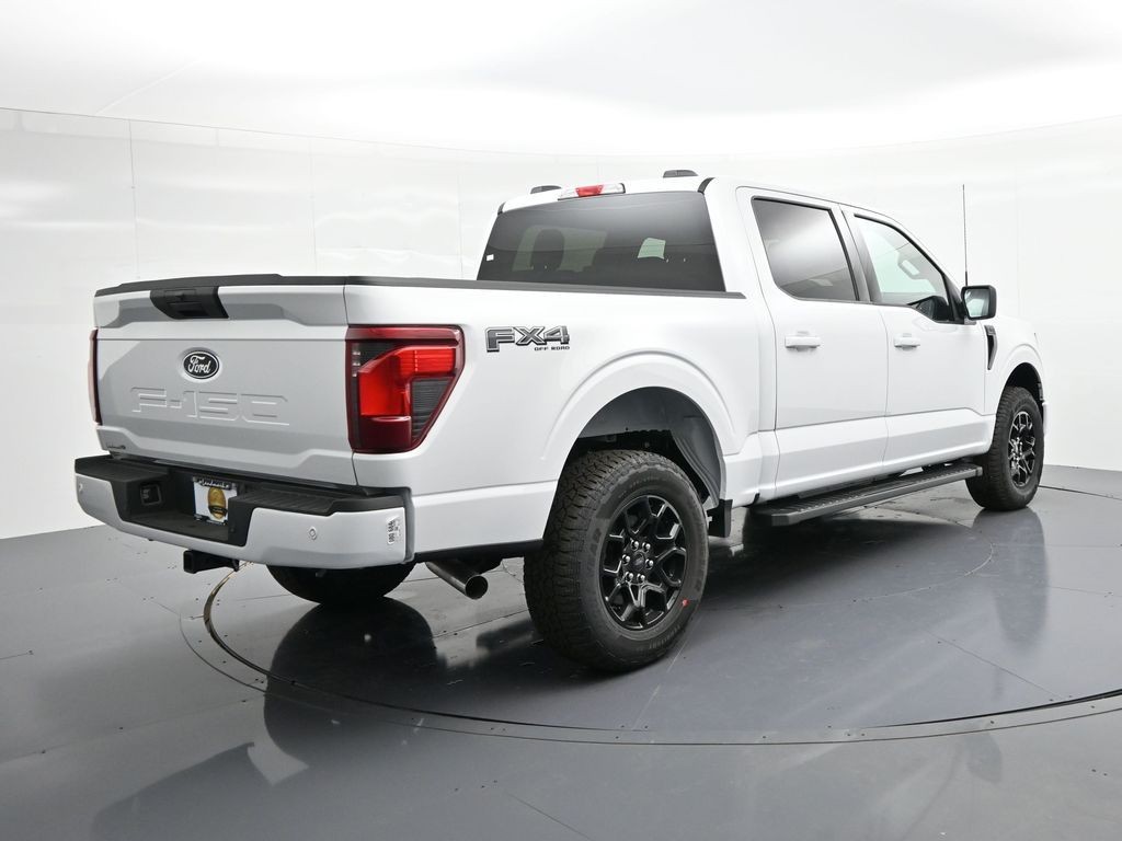 Ford F-150 Vehicle Full-screen Gallery Image 6