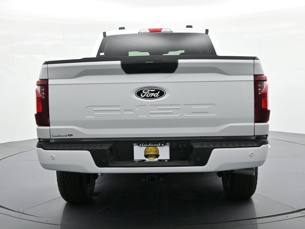 Ford F-150 Vehicle Full-screen Gallery Image 7