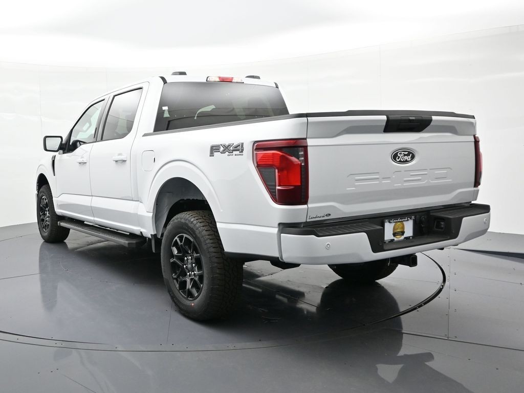 Ford F-150 Vehicle Full-screen Gallery Image 8