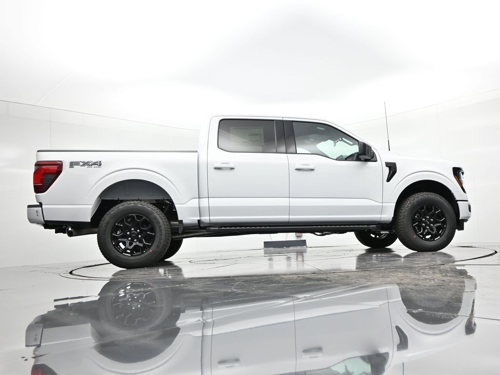 Ford F-150 Vehicle Full-screen Gallery Image 29
