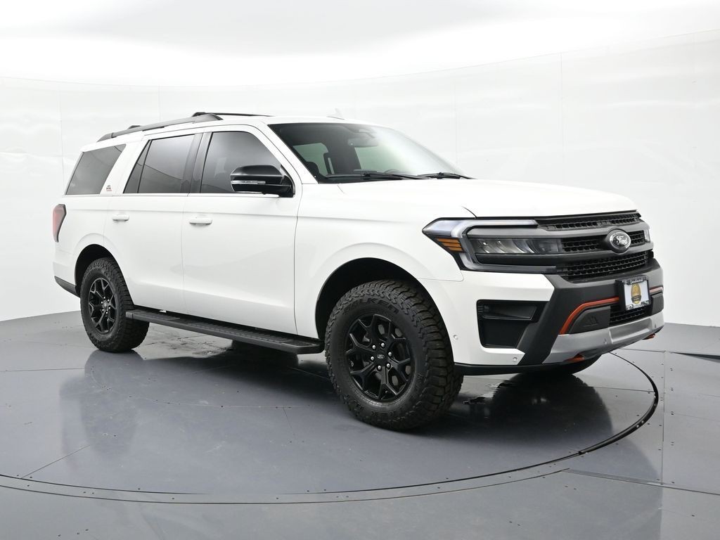 Ford Expedition Vehicle Full-screen Gallery Image 4