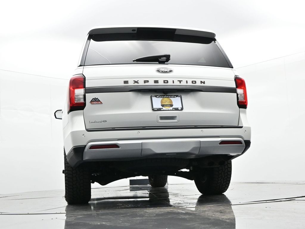 Ford Expedition Vehicle Full-screen Gallery Image 33