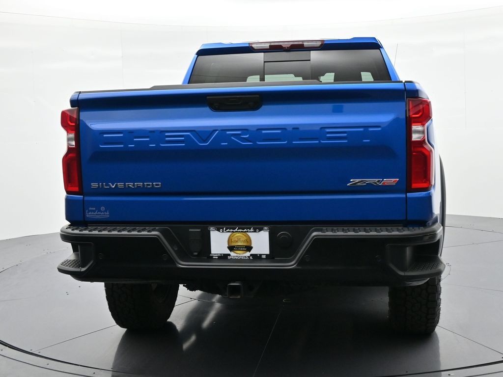 Chevrolet Silverado 1500 Vehicle Full-screen Gallery Image 6