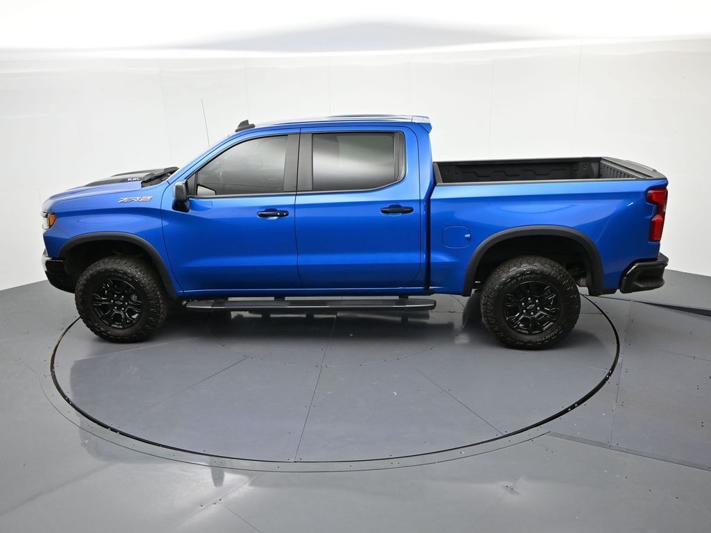 Chevrolet Silverado 1500 Vehicle Full-screen Gallery Image 19