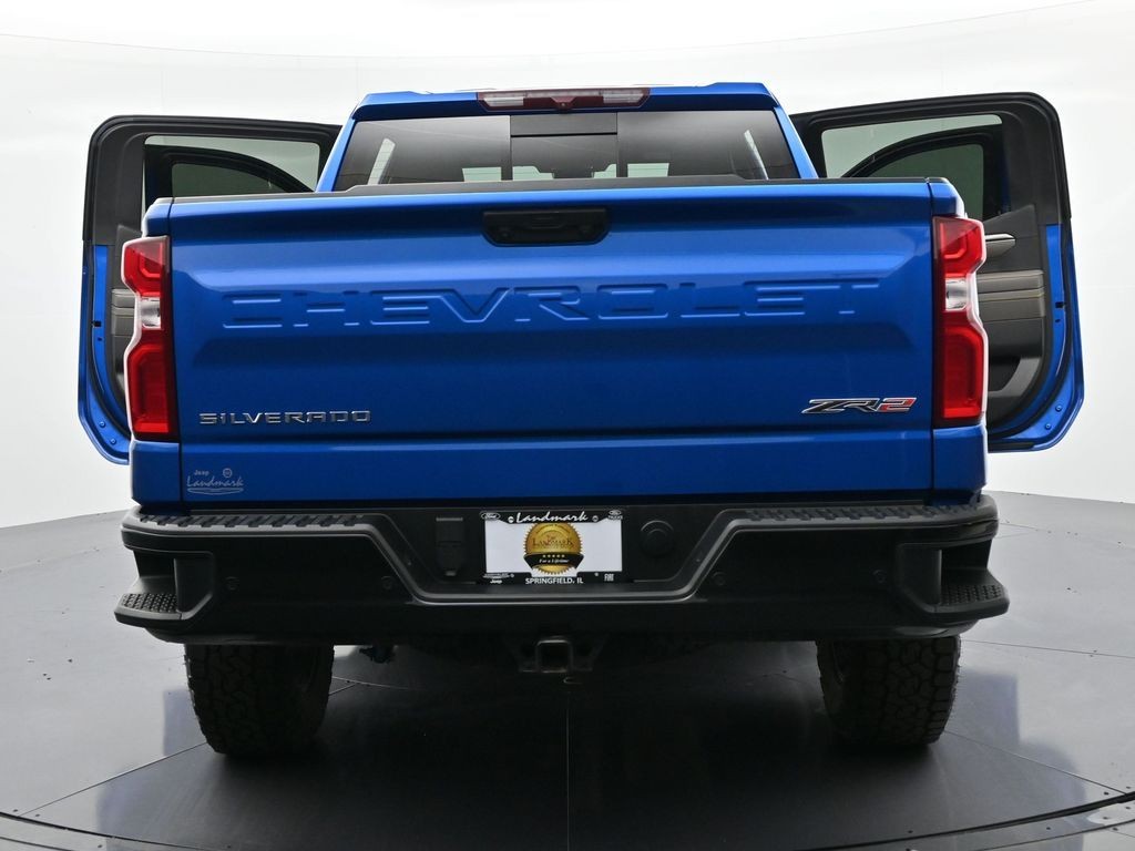 Chevrolet Silverado 1500 Vehicle Full-screen Gallery Image 27