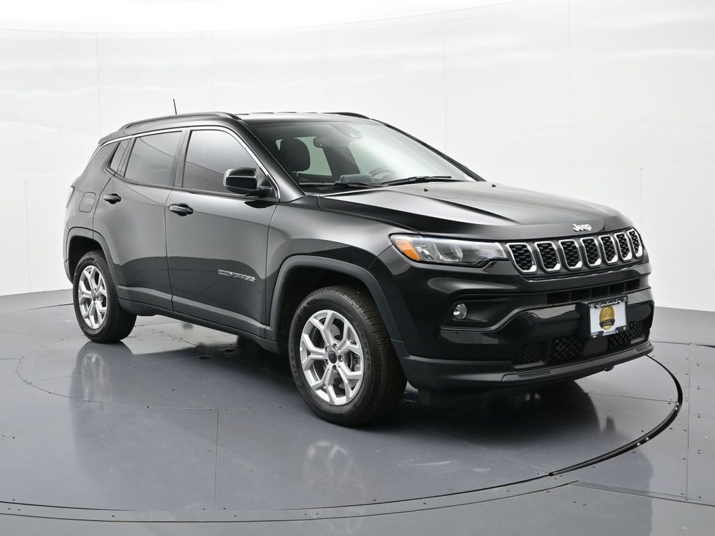 Jeep Compass Vehicle Full-screen Gallery Image 4