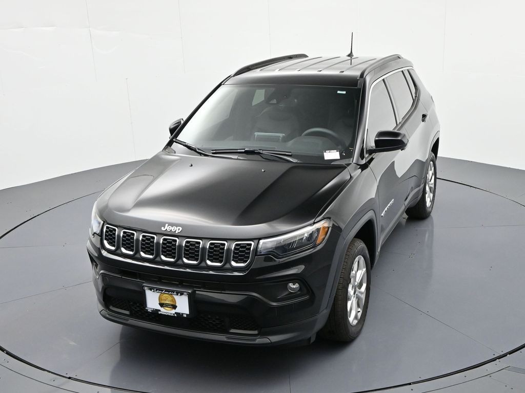 Jeep Compass Vehicle Full-screen Gallery Image 23